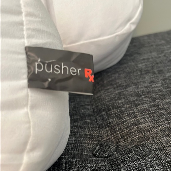 Xanax White and Gray Pillow Set - Picture 3 of 5